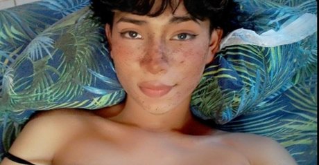 Lana Santhos トップスター 写真