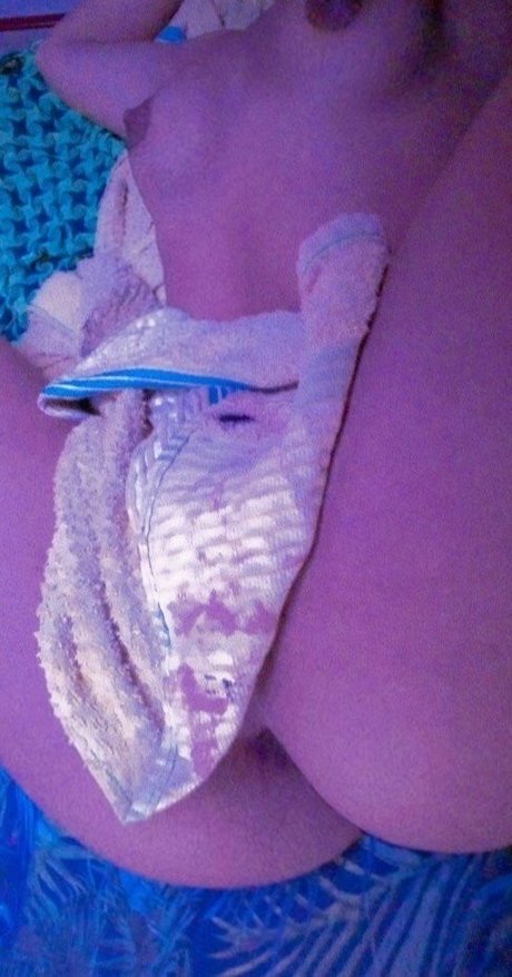 Lana Santhos 写真集