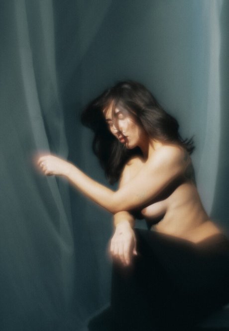 アジアン潮吹き オンリーファンズ HD 写真