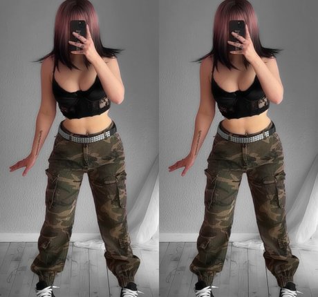 日本の熟女オンリーファンズ 無料ヌード 画像