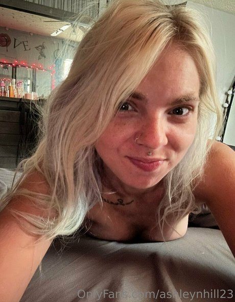 ashleynhill23 ポルノスター 裸 写真