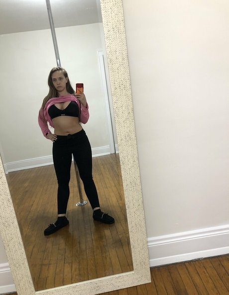 大きなお尻の黒人オンリーファンズ ポルノ 画像