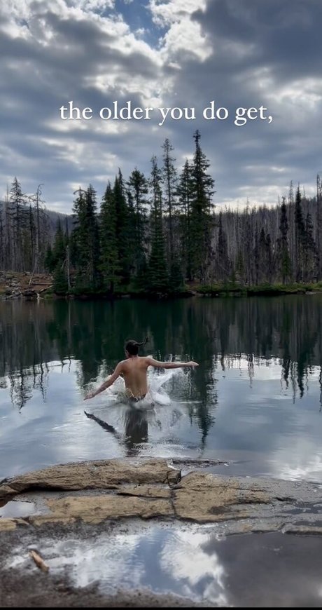 Eva Zu Beck ヌードスター 画像