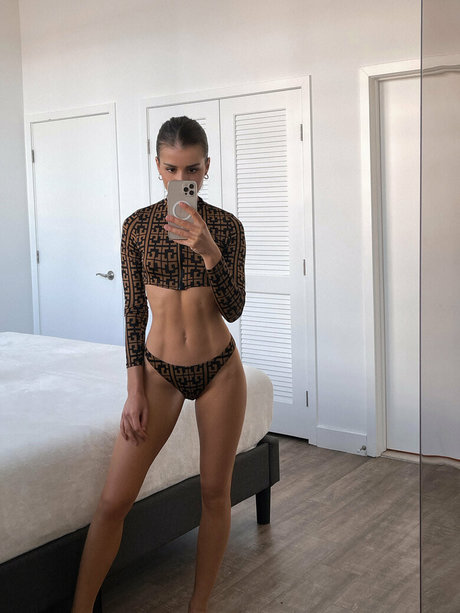 Coco Nady 裸の女優 写真