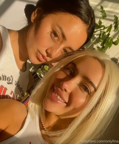 sooofina ポルノスター パーフェクト 写真