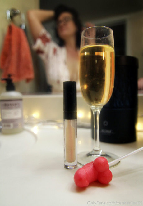 精子オンリーファン ポルノ 写真