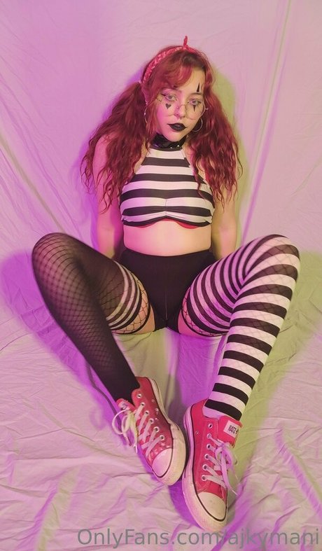 Lvkrd 完璧な女優 写真