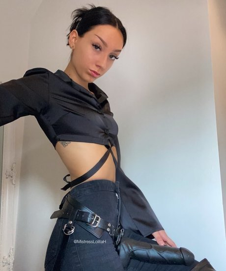 MistressLolitaH ヌードモデル 画像