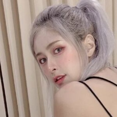 Khunkeekie 素敵なモデル 写真