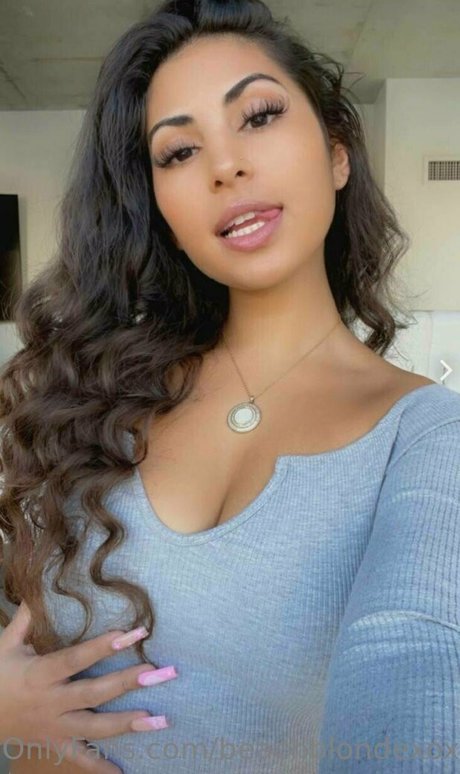 beachblondexoxo トップモデル 写真