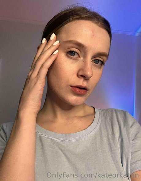 kateorkatrin エロティックなスター 写真