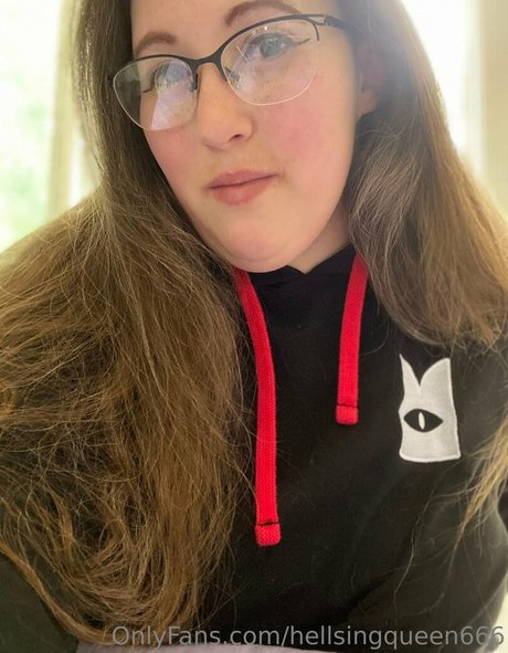 hellsingqueen666 ポルノスター セックス 写真