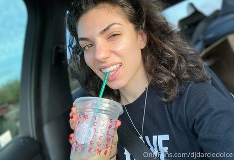 darciedolcexxx スターセックス 写真