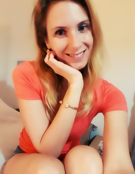 アマチュアペッギングオンリーファンズ 無料ポルノ 写真