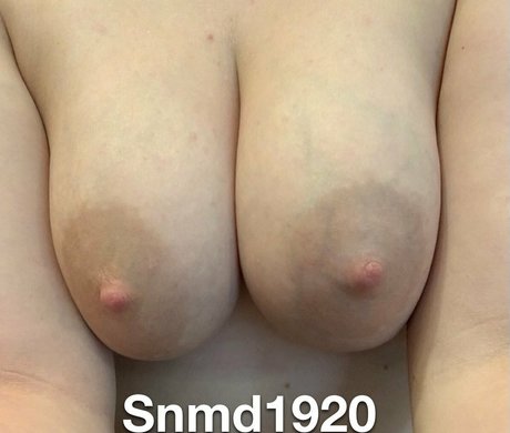 巨尻熟女オンリーファンズ ポルノ 写真