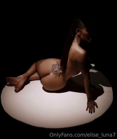 elise luna7 セクシーモデル 写真