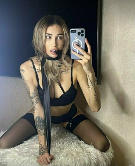 elise luna7 裸の女優 写真