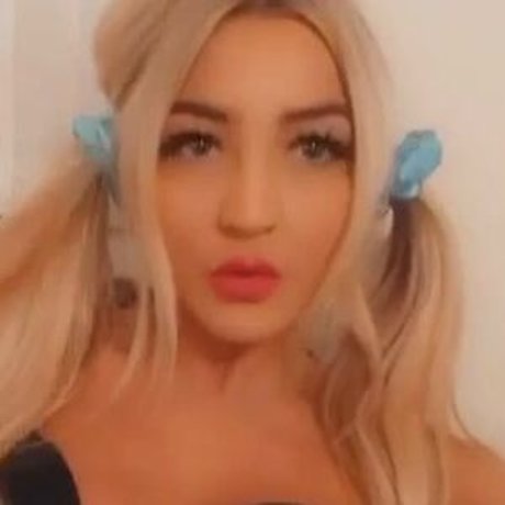 Roisin Taggart xxx女優 ギャラリー