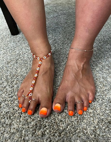 latinagoldensoles スター 裸 画像