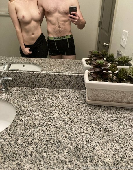 Lewisandlucy 高品質スター 画像