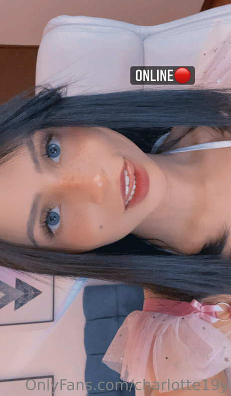 黒髪の熟女オンリーファンズ 美しいxxx 写真