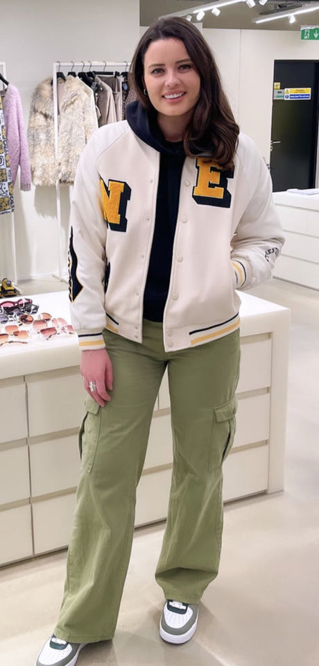 Sarah Story ポルノモデル ギャラリー