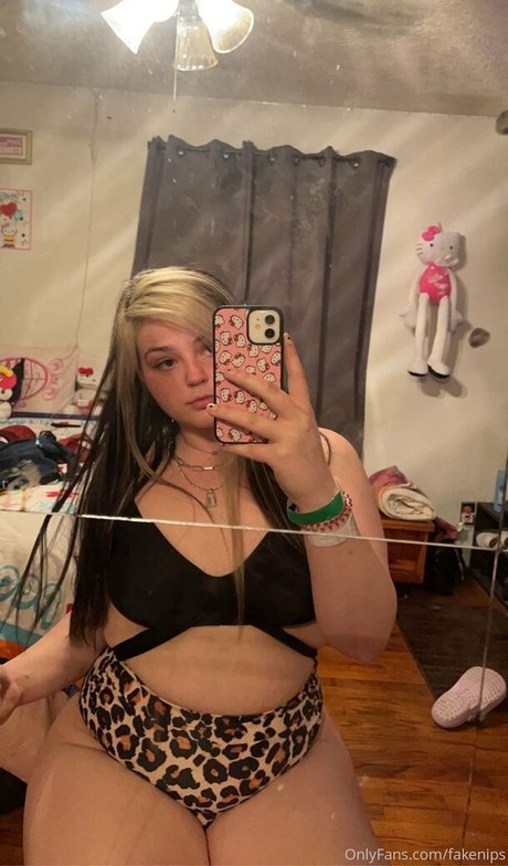 fakenips 最高のポルノスター 写真