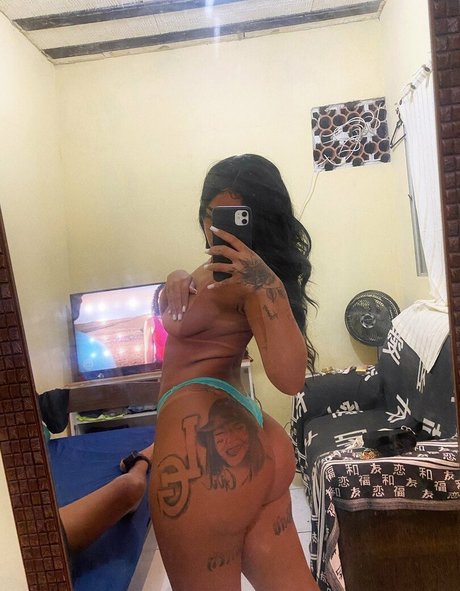 Bandiva ポルノスター 写真