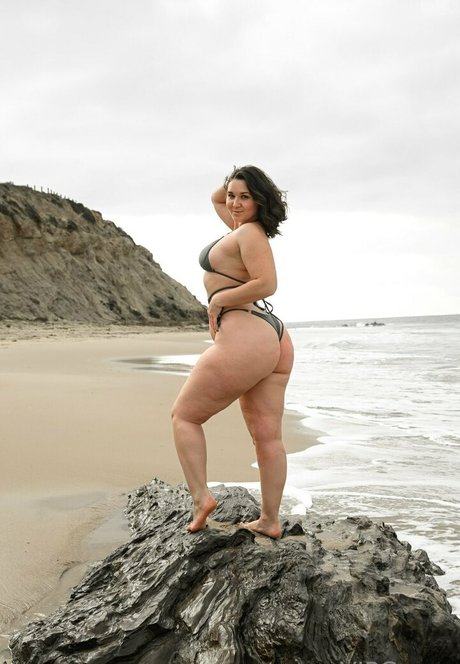 courtneylynnfree セクシーなスター 写真