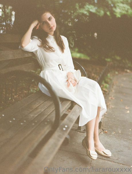 フラットオンリーファン えろた 写真