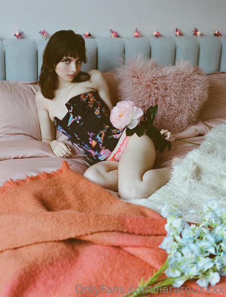 liararouxxxx 写真集