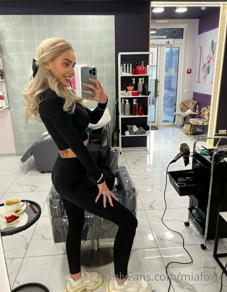 巨乳で痩せているオンリーファンズ セクシーxxx 写真