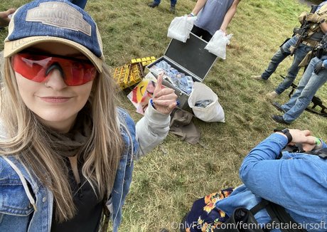 Femmefataleairsoft 独占女優 ギャラリー