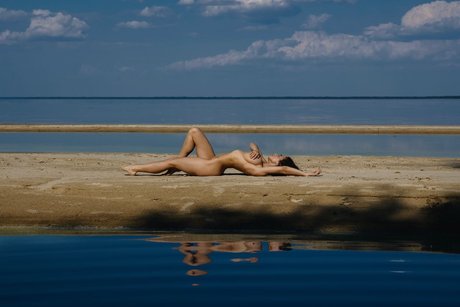 Solomia Maievska アートモデル 写真