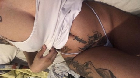 Amanda Beltr o アートモデル 写真