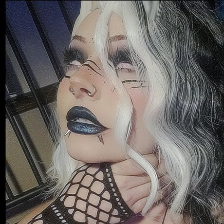 Your Pet Bunni Aiko_ xxxモデル 写真