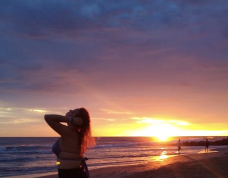 Karla Casas ポルノスター ヌード 写真