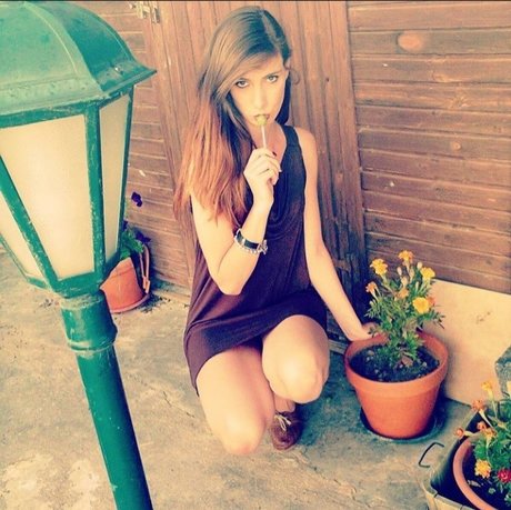 Miana Fernandes 素敵なモデル 写真