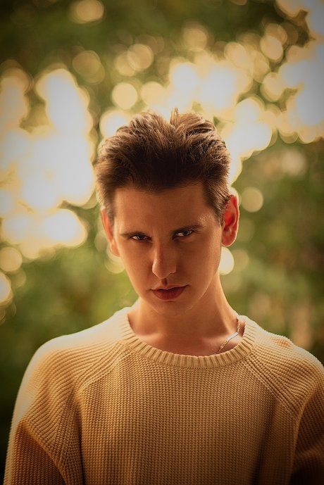 Milosh Milestone エロティック女優 画像