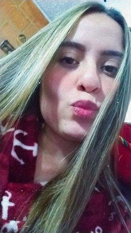 Caro Calderon セクシーモデル 画像