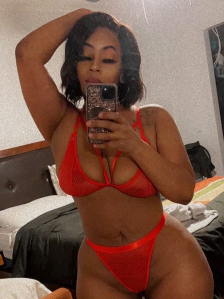 Chanel Starrr 美しいモデル アーカイブ