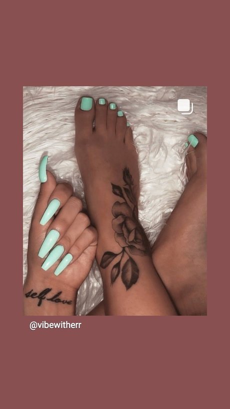 Giselle Monroe ポルノスター エロティック 画像