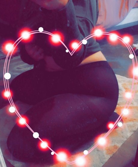 Carmela rose アダルトスター 写真