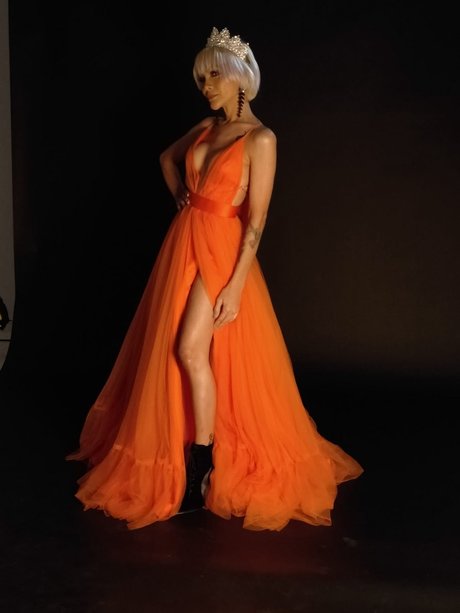 Miss A G M ポルノスター 裸 写真