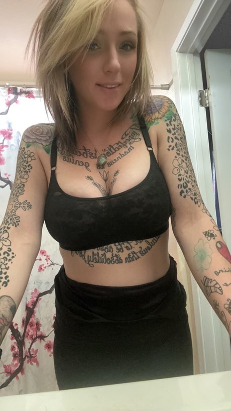 Bailey James セックスポルノスター 写真