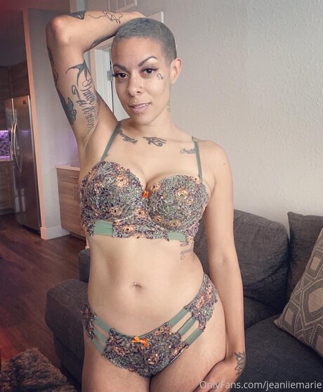 Jeanie Marie ヌードのポルノスター 写真