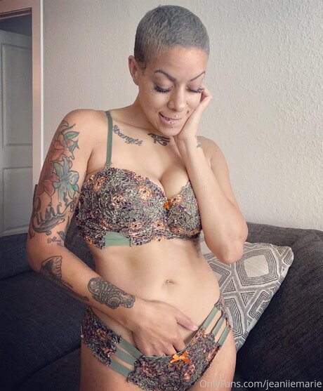 Jeanie Marie かわいいスター 写真