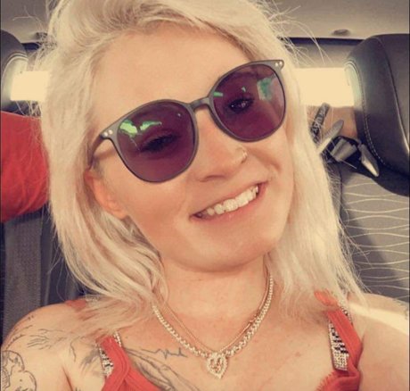 Jordan Doyle セックスポルノスター 写真