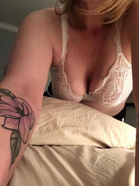 bayoujudith アダルトスター 画像