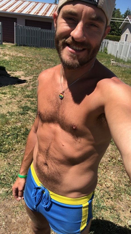 Layson Brush_ ヌード女優 写真